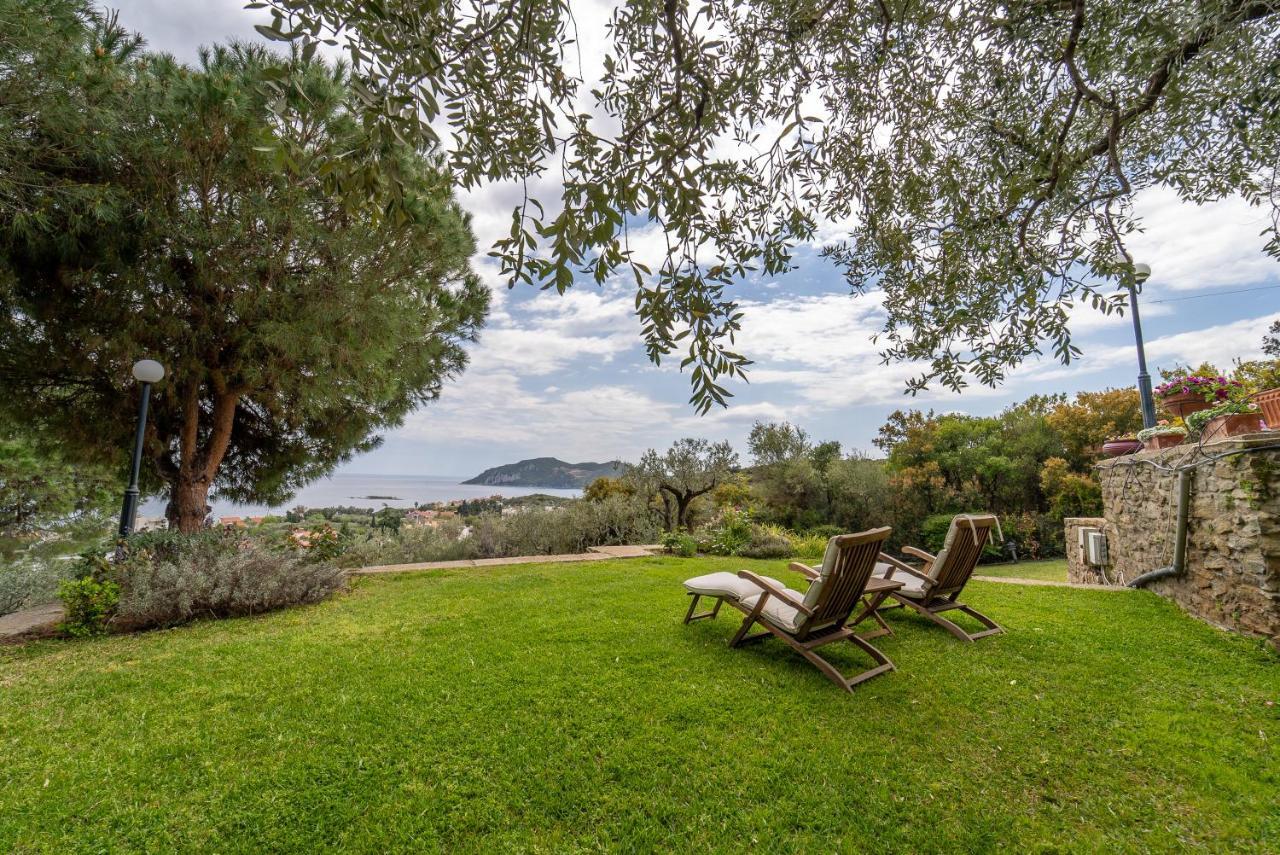 Villa Elia Kavala - Mediterranean Holiday Villa PalaiónTsiflíkion Zewnętrze zdjęcie